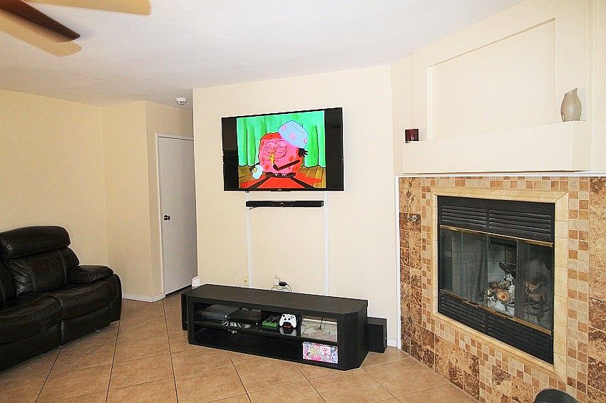 1st image of 28132 Calico Dr
