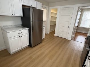 6 Arch St FLOOR 2, Watervliet, NY 12189