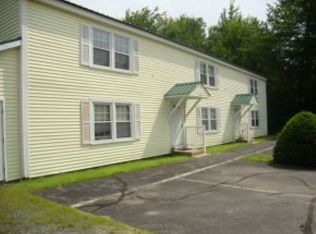 56 Pleasant St APT B, Plymouth, NH 03264