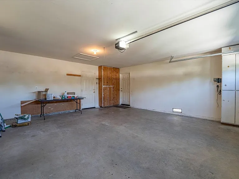 2863 Sandstone Dr — Photo 31