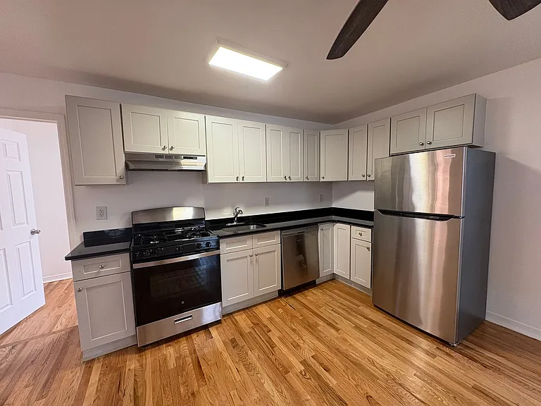 425 Drummond Ave — Photo 19