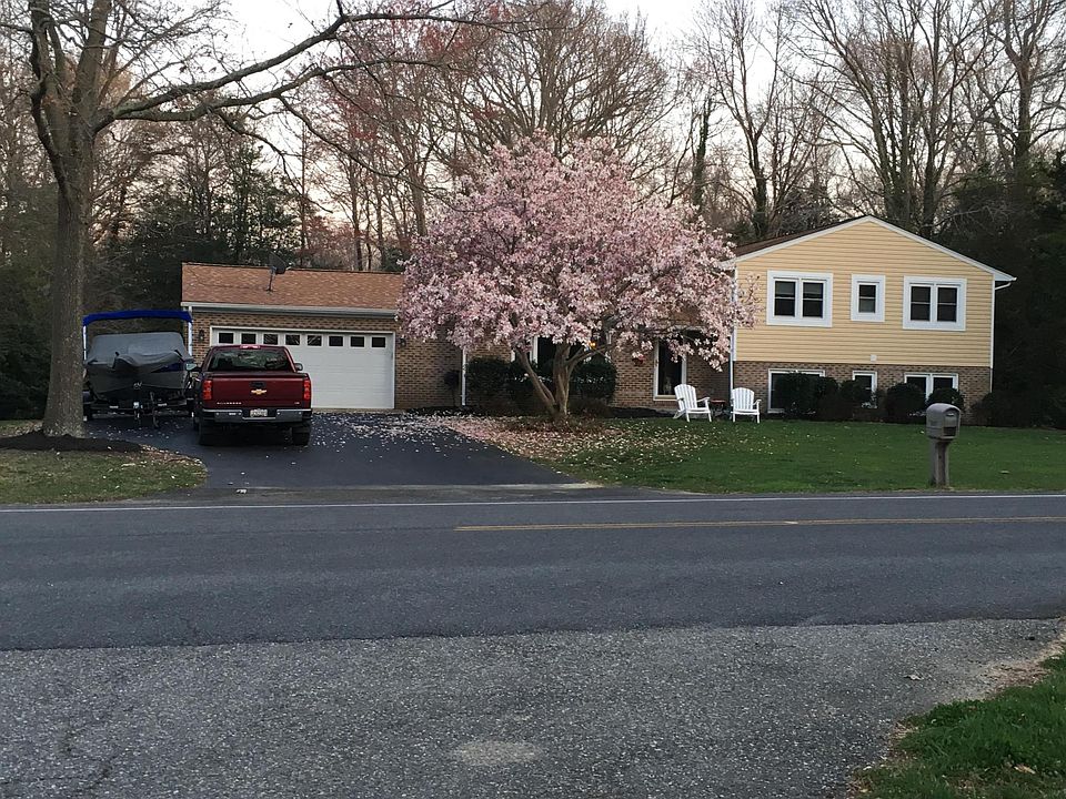 1st image of 23098 Esperanza Dr