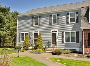 102 Summerhill Rd #102, Wallingford, CT 06492