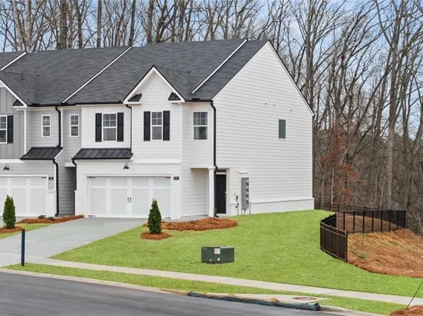 252 Sound Cir, Stockbridge, GA 30281
