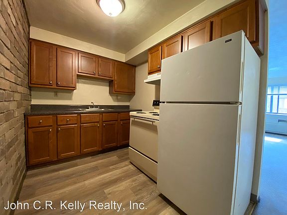3rd image of 300 Kellywood Mnr #310
