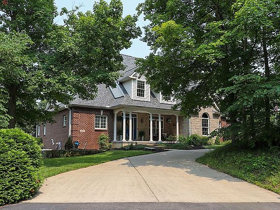 2nd image of 5847 Woodthrush Ln