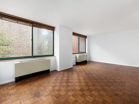 2nd image of 295 Greenwich St APT 5N