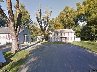 113 1/2 Fallsview Dr, Clarksville, IN 47129