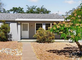 225 Morningside Dr NE, Albuquerque, NM 87108
