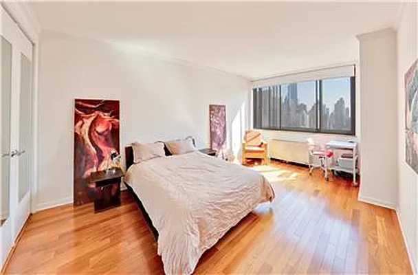 Sold by (Legacy) Elegran | media 26