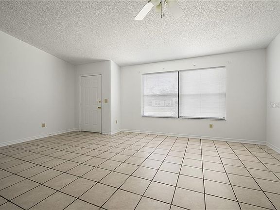 4th image of 2833 W Covington Dr