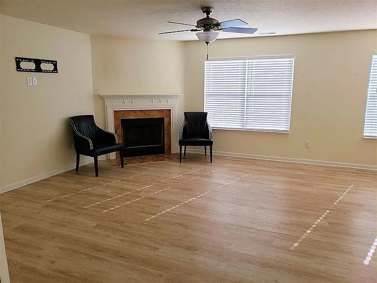 11189 Pegasus Dr — Photo 4