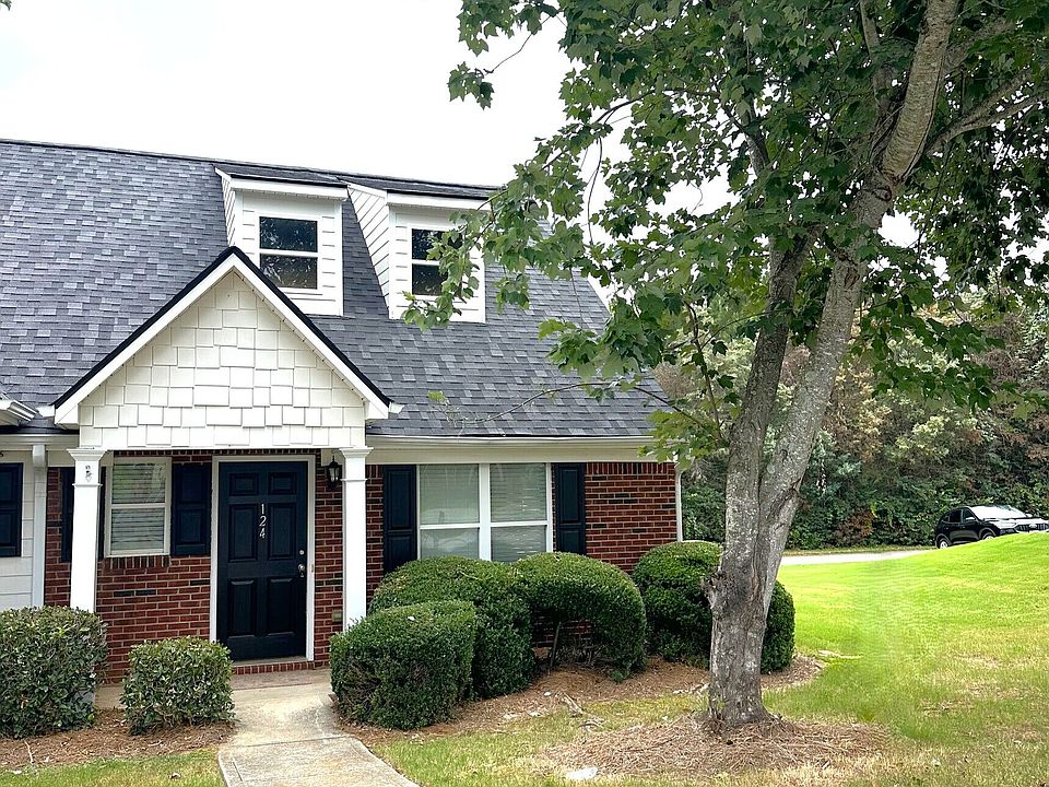 1st image of 124 Bridgewater Cir