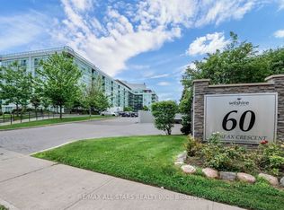 60 Fairfax Cres #201, Toronto, ON M1L 0E1