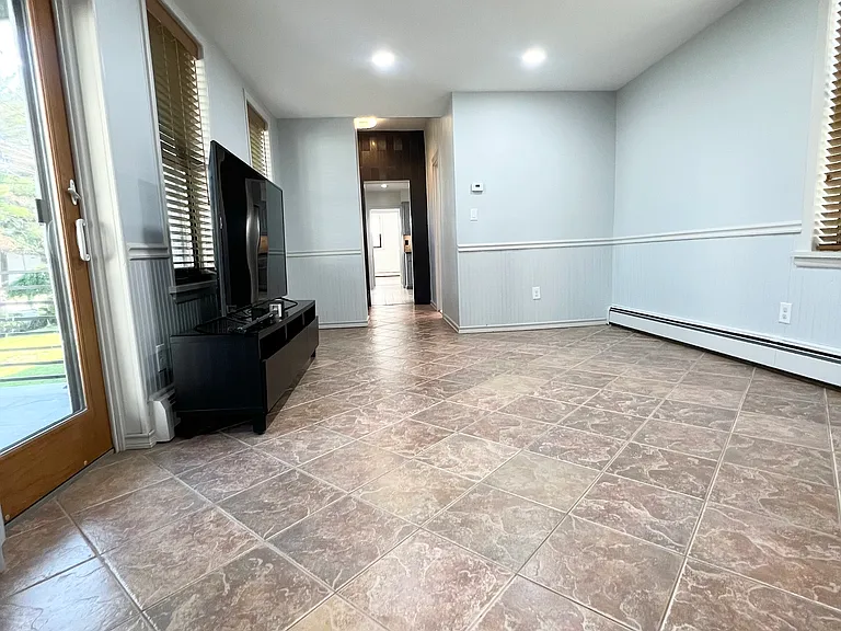 80 Ray St #1 — Photo 11