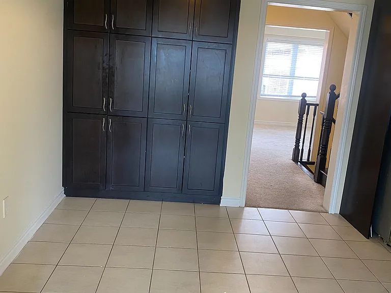 63 Baycliffe Cres — Photo 8