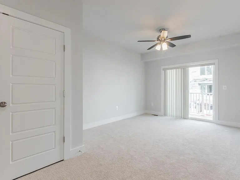2618 Lassen Walk #A — Photo 27