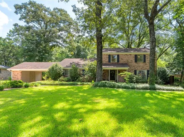 1304 Ridgewood Dr, Mobile, AL 36608