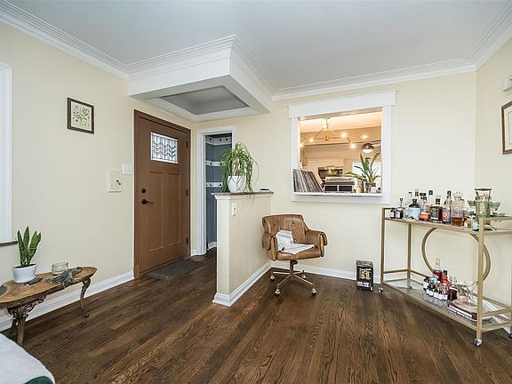 4th image of 6629 Marquette Ave