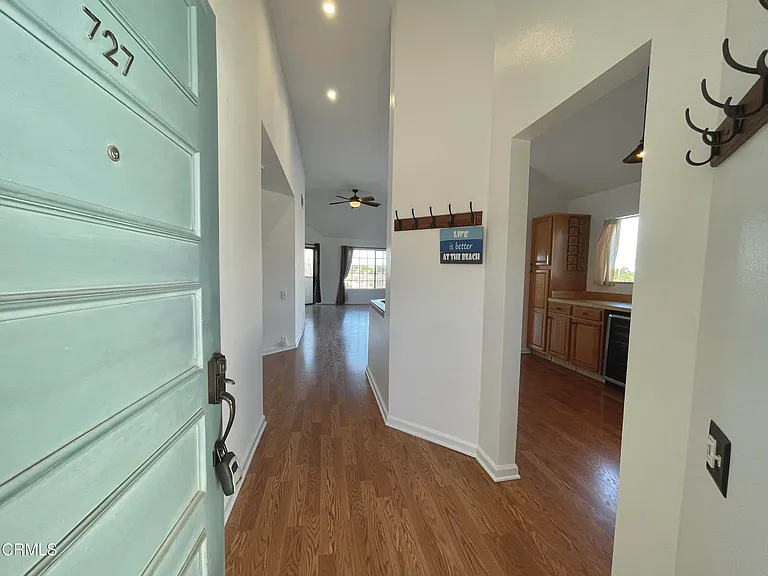 727 Island View Cir — Photo 5