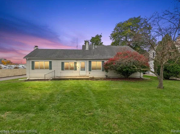 5674 Heathdale Ave, Warren, MI 48092