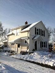 3rd image of 558 131st Ave N