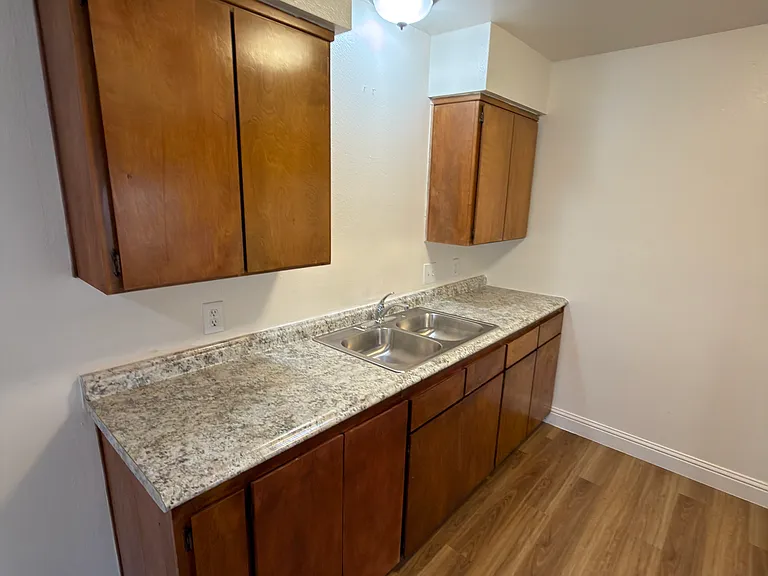 36 S Rogers Ln #201 — Photo 11