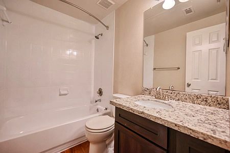 2nd image of 2505 Washington Ave APT 813