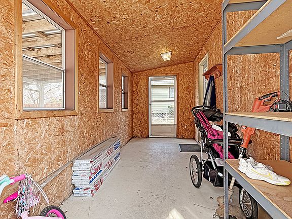 2nd image of 510 W Dewey St