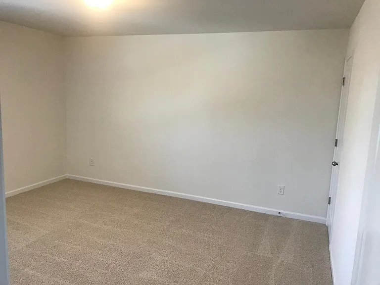 157 King William Dr — Photo 12