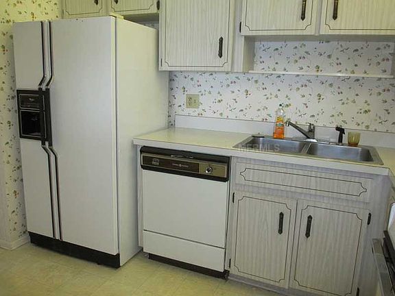 5th image of 7700 Sun Island Dr S APT 204