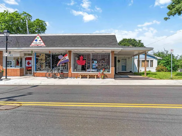 53/55 Main St, West Hants, NS B0P 1P0