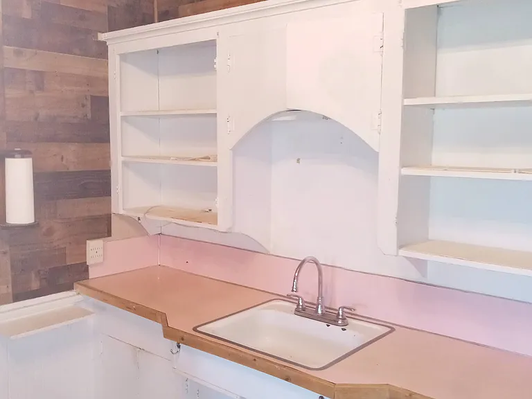 703 E 4th Ave — Photo 5