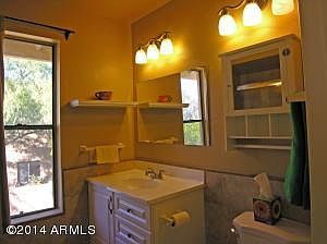 4th image of 10414 N 10th St Unit 3