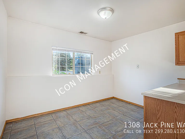 1308 Jack Pine Way — Photo 15