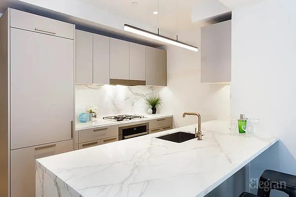 Rented by Elegran | media 2
