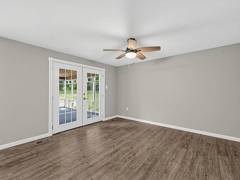 4419 S Shore Dr — Photo 10