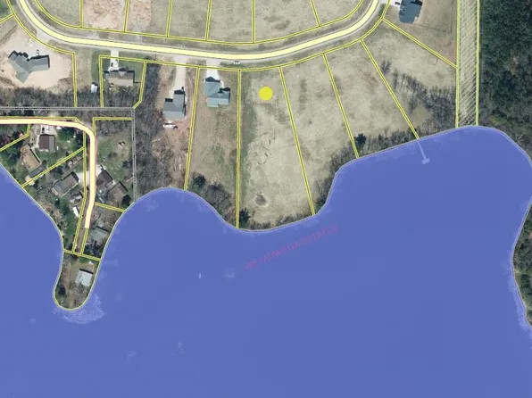 1019 Mill Pond Cir, Weyauwega, WI 54983