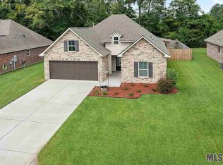28535 Grand Turk Dr, Denham Springs, LA 70726