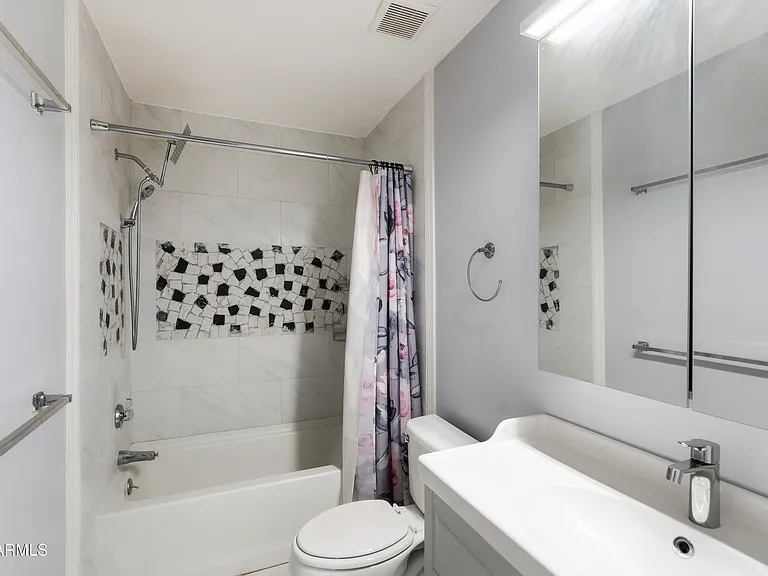 126 W Loma Vista Dr #101 — Photo 23