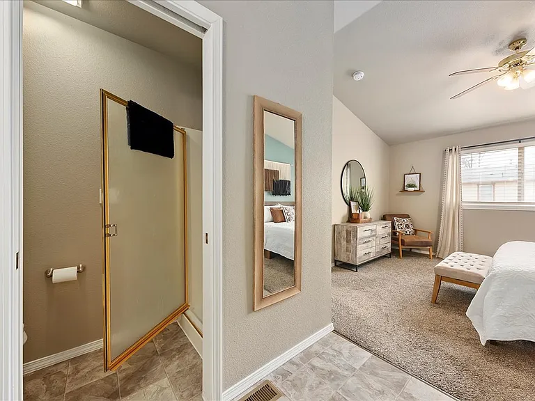 455 N Franklin Ave — Photo 16