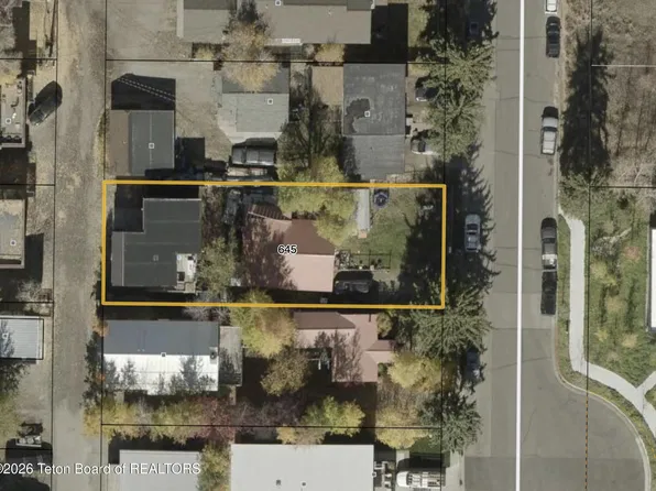 645 S Glenwood St, Jackson, WY 83001