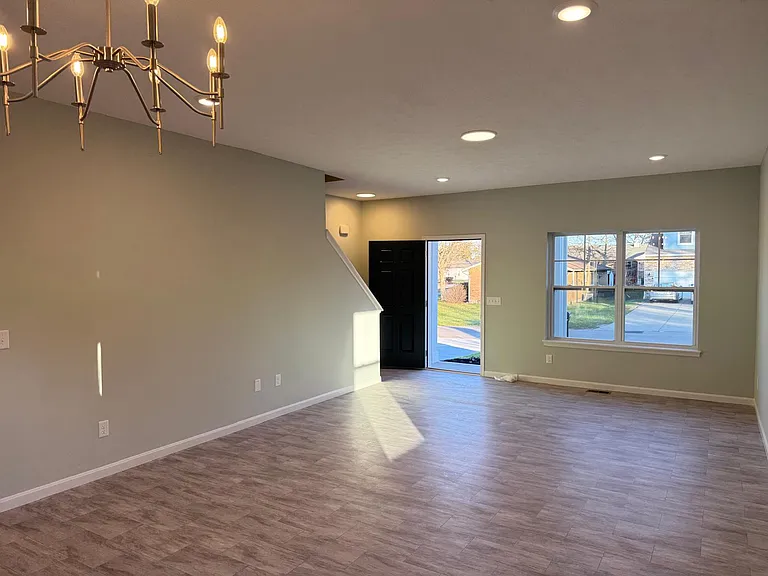11161 Wood Ave — Photo 5