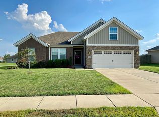 6231 Pavilion Dr, Newburgh, IN 47630