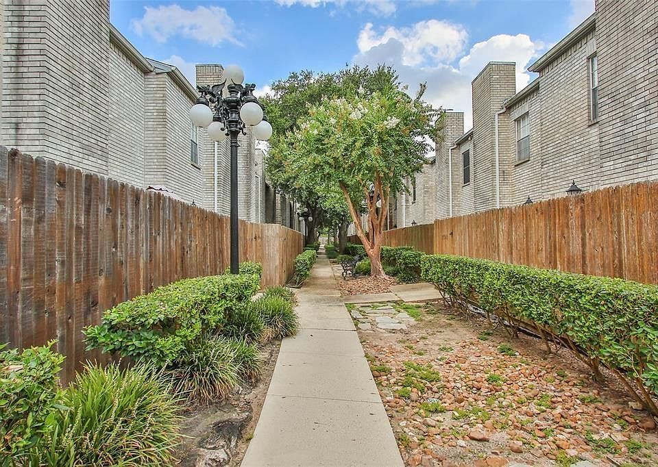 1st image of 17439 Red Oak Dr #7439