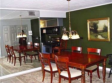4th image of 404 Lexington Ave APT 12