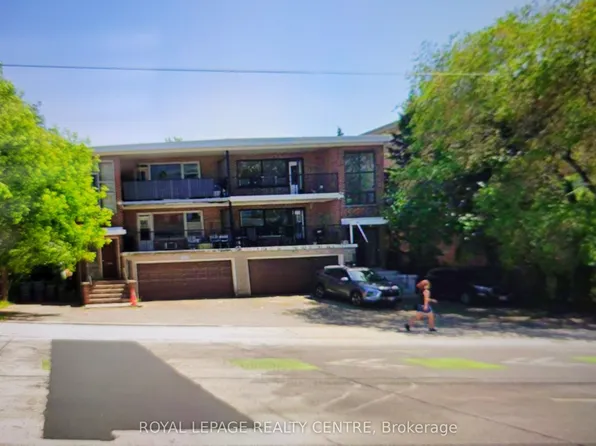 339 Sheppard Ave E #3, Toronto, ON M2N 3B3