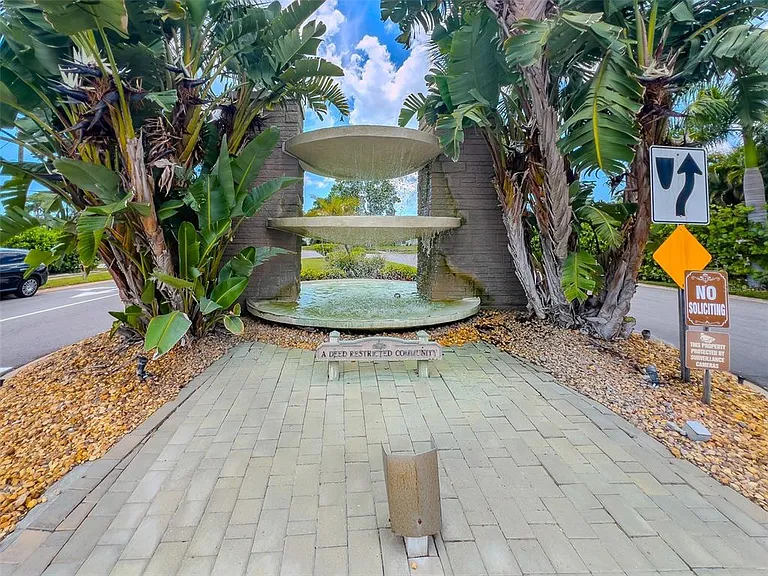 10215 Regal Dr #4 — Photo 3