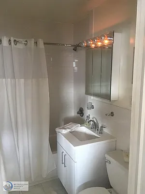 Rented by Metropolitan Property Group | media 6