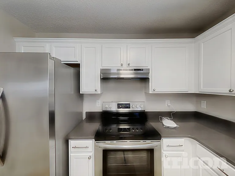 223 Pebblestone Dr — Photo 4